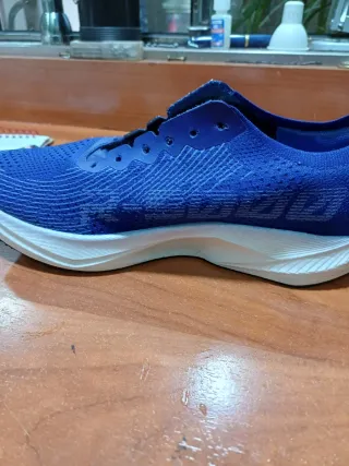 Zapatillas running Joma azules unixes