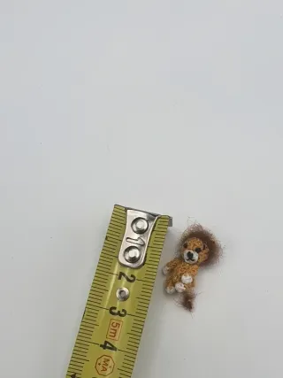 Mini leone per casa delle bambole