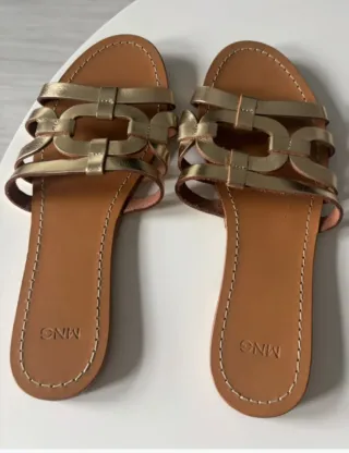 Sandalias Mango doradas