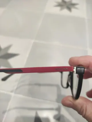 Montura de gafas infantil Pepe Jeans negra y roja