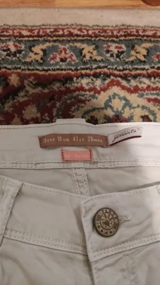 Pantalón beige Y2K