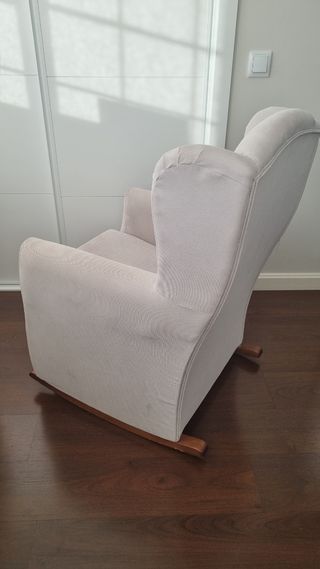 Butaca Mecedora Beige Tela y Madera