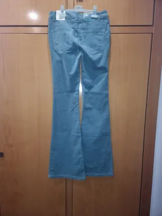 Pantalón de pana verde talla 36