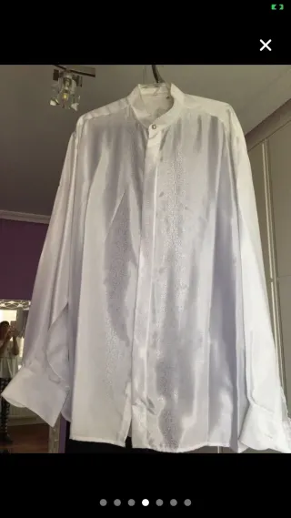 Traje de novio negro y blanco