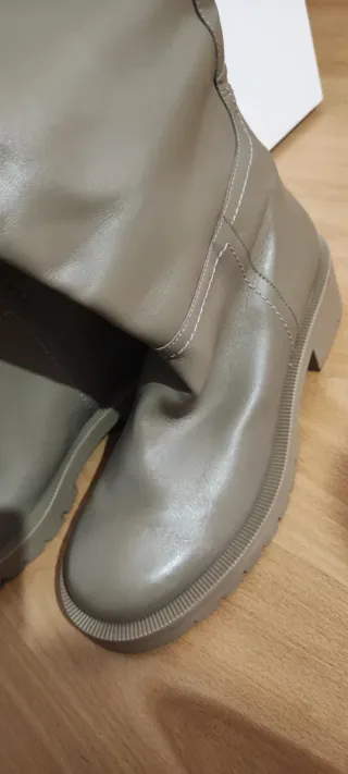 Botas altas Zara cuero talla 37 NUEVAS