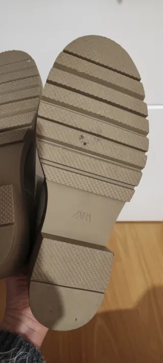 Botas altas Zara cuero talla 37 NUEVAS