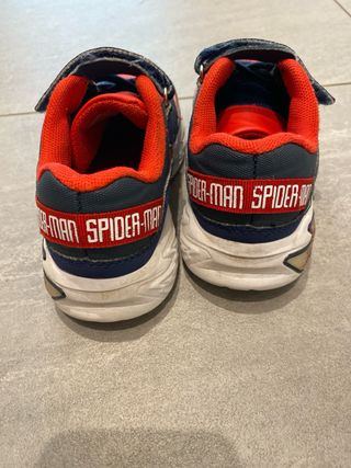 Scarpe bambino Geox Spiderman. Numero 29