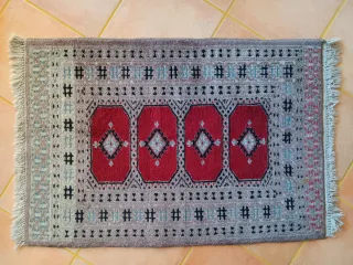 Alfombra Pakistani bokhara antigua de lana beige y