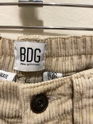 Pantalones de pana Urban Outfitters beige