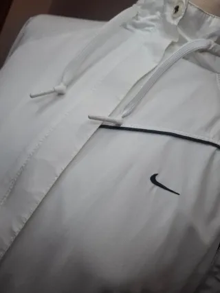 Giacca a vento Nike vintage bianca L