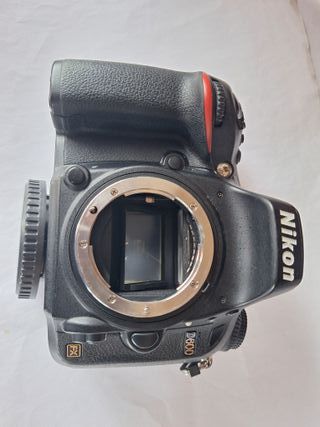 Nikon D600, 10mil disp, no ofertas, opcon objetivo