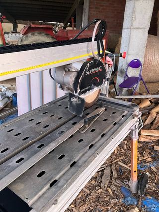 Cortadora de azulejos Supreme