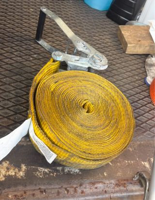 Cinchas de amarre para camión, furgoneta, etc.