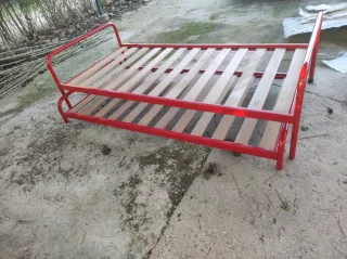 Cama doble con somier