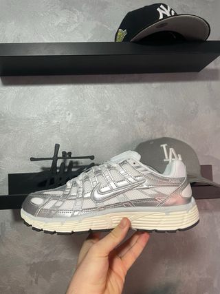 Nike P-6000 Plateadas Talla 41