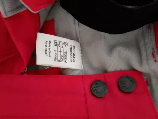 Ropa de esquí infantil y adulto Decatlon