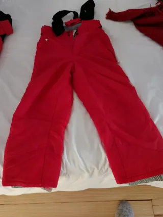 Ropa de esquí infantil y adulto Decatlon