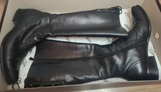 Stivali alti Nero Giardini in pelle nera Taglia 37