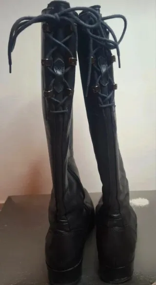 Stivali alti Nero Giardini in pelle nera Taglia 37