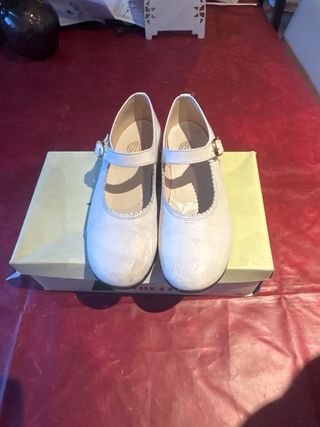 Zapatos de comunión beige/blanco