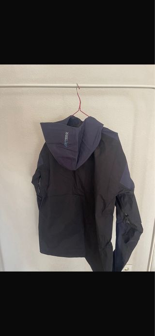 Chubasquero Arc'teryx Negro/Azul