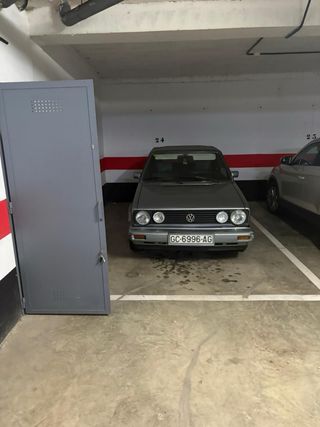 Garaje coche grande en planta calle y trastero