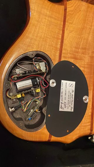 Ken Smith BSR5 GN 97s Bajo Eléctrico