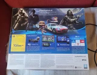 PS4 (PlayStation 4) Negra + Mandos y Juego