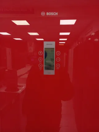 Nevera Roja Bosch puertas cristal combi nofrost