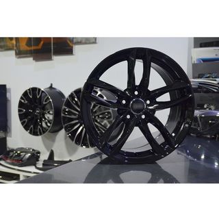 Juego de 4 Llantas 18 RS6 Glossy Black AU039