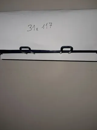 Expositor metálico azul con ganchos 31x117