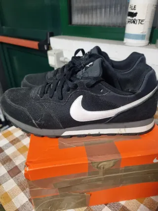 Scarpe Nike MD Runner 2