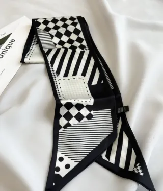 Foulard donna fantasia bianco e nero