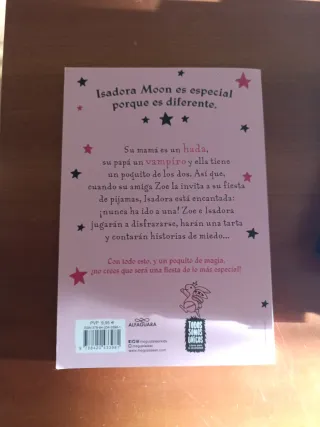 Isadora Moon va a una fiesta de pijamas / Isado...