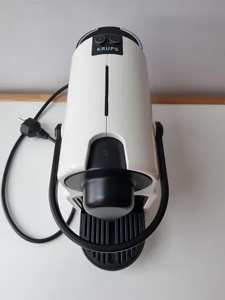 Cafetera Nespresso Krups XN100