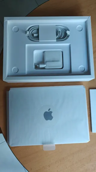 MacBook Pro 14 M1 Pro/ 16 GB