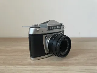 Fotocamera Analogica EXA 1B Germania Est Reflex SL