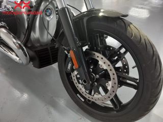 BMW R 18