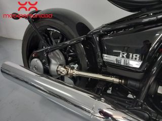 BMW R 18