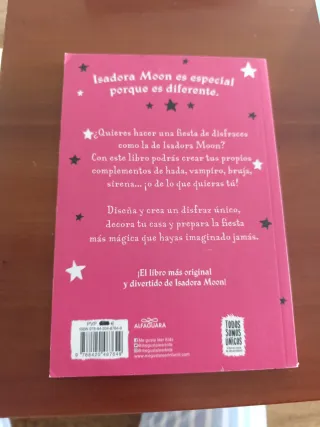 Isadora Moon y los disfraces mágicos / Isadora ...