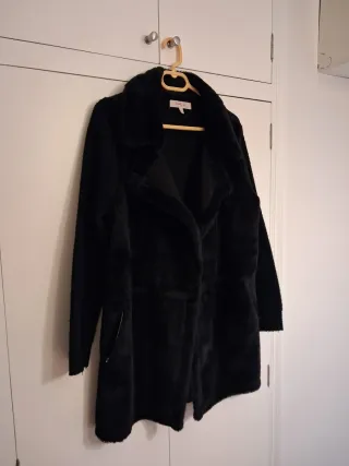 Chaqueta pelo Derhy negra