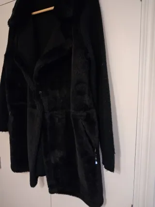 Chaqueta pelo Derhy negra