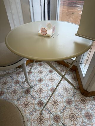 Mesa plegable metal Ikea beige