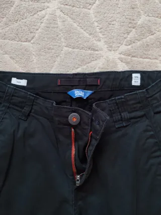 Pantalón Jack&Jones junior.