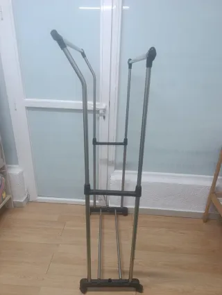 Burro perchero doble con ruedas