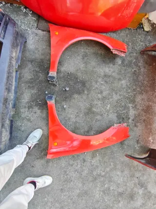 2 Aletas Audi A3 8L Roja