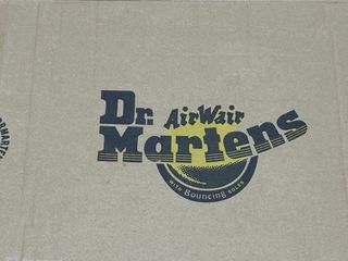 Botas Dr. Martens nuevas para chica