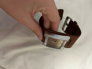 Reloj Marea Cuadrado Marrón y Dorado