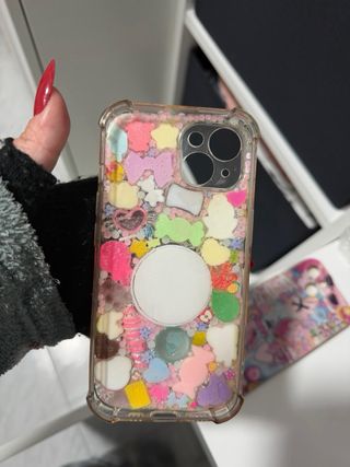 2 Fundas iPhone 15 Decorada