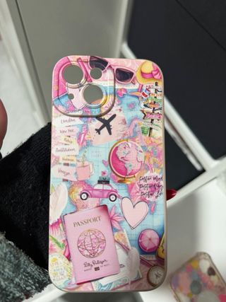 2 Fundas iPhone 15 Decorada